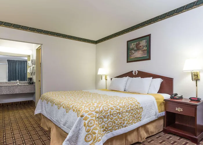 Days Inn By Wyndham Dickson