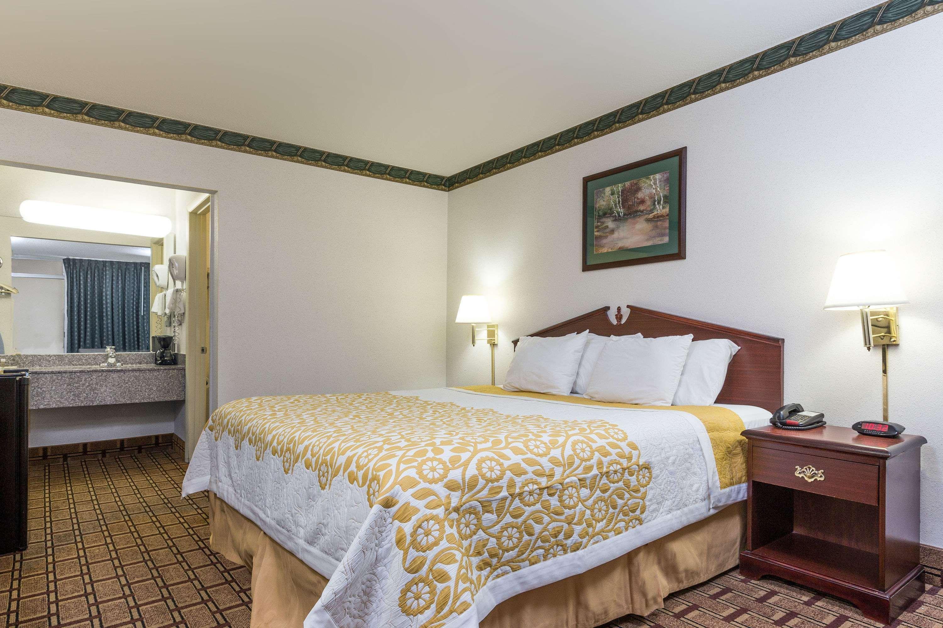 Hotel Days By Wyndham *